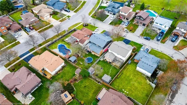 Additional image 50 of 6 Fran Ellen Cres