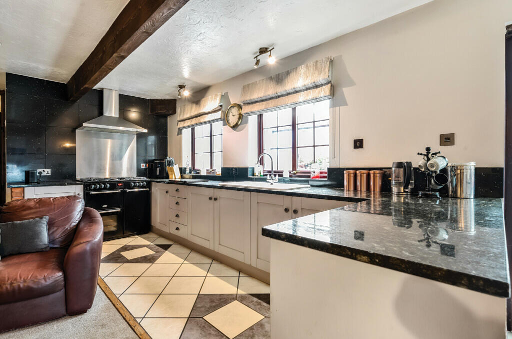 Additional image 8 of Hendford Hill, Yeovil, Somerset, BA20