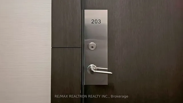 Additional image 12 of 28 Linden St Unit 203