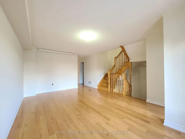 Additional image 17 of 54 Wyper Sq