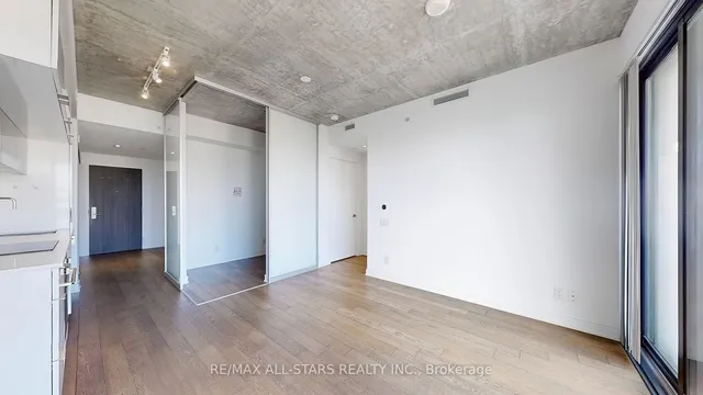 Additional image 9 of 185 Roehampton Ave Unit 907