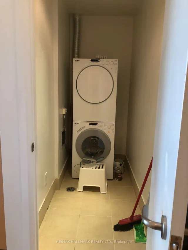 Additional image 12 of 80 John St Unit 1908