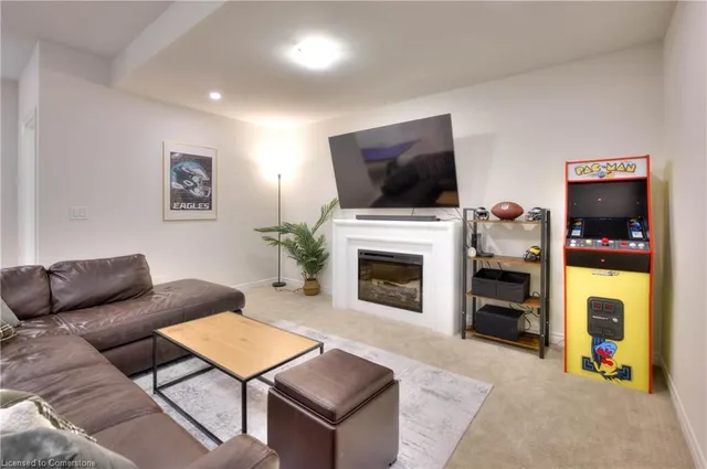 Additional image 44 of 2 Stonehill Ave