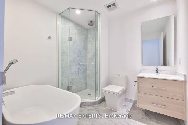 Additional image 15 of 488 University Ave Unit 3509