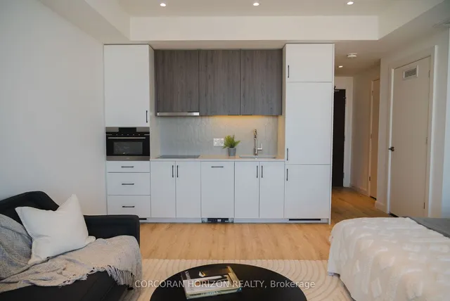 Additional image 8 of 741 King St Unit 611