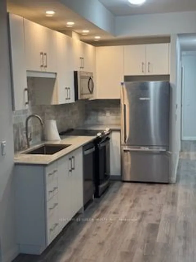 Additional image 19 of 108 Garment St Unit 203