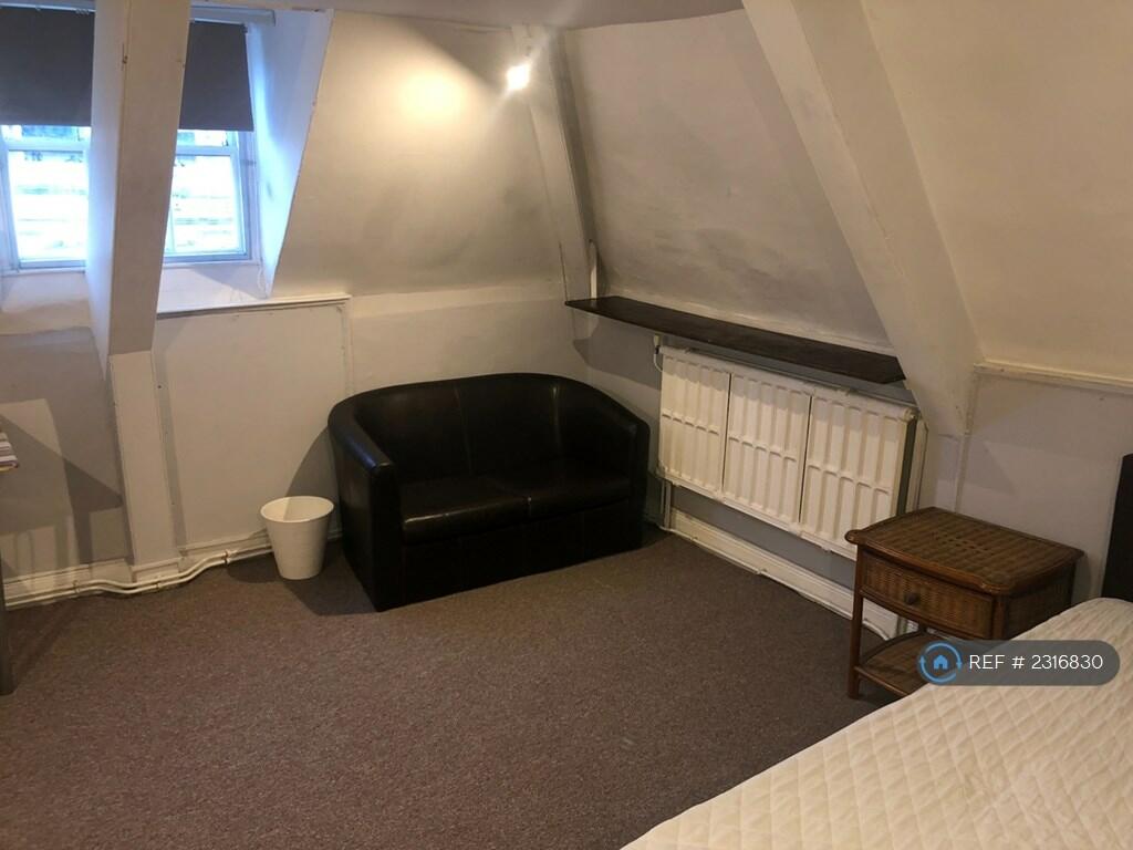 Additional image 3 of Fore Street, Trowbridge, BA14