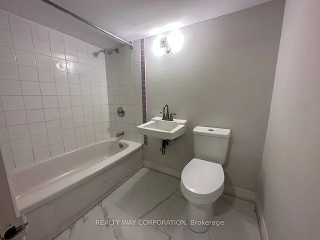 Additional image 17 of 633 sheppard Ave