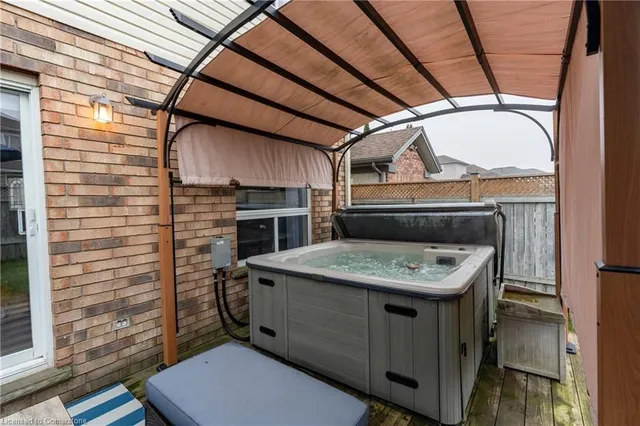 Additional image 46 of 58 Bush Clover Cres