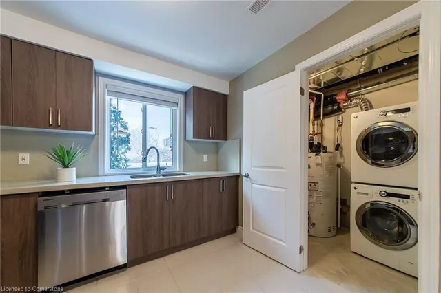 Additional image 8 of 122 Courtland Ave Unit 4