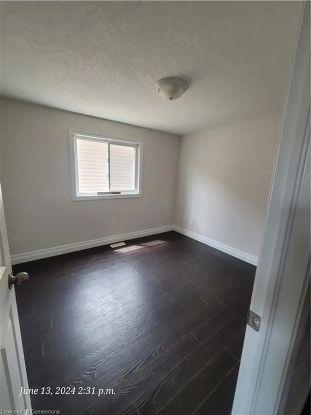 Additional image 3 of 91 Red Clover Cres
