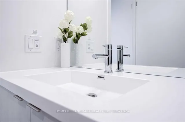 Additional image 15 of 138 Downes St Unit 2706