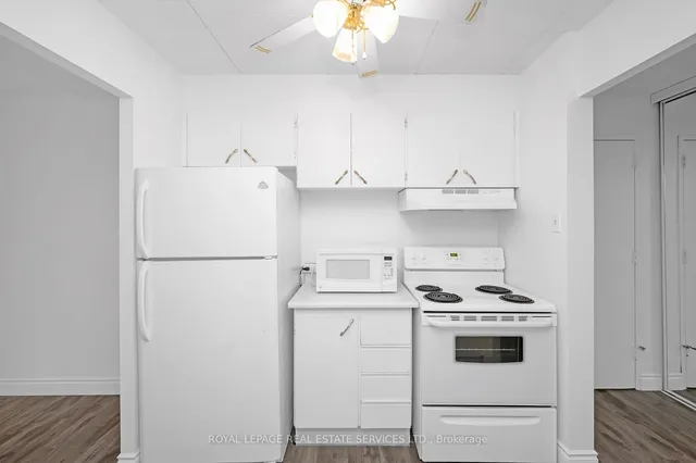 Additional image 8 of 75 Hazelglen Dr Unit 202