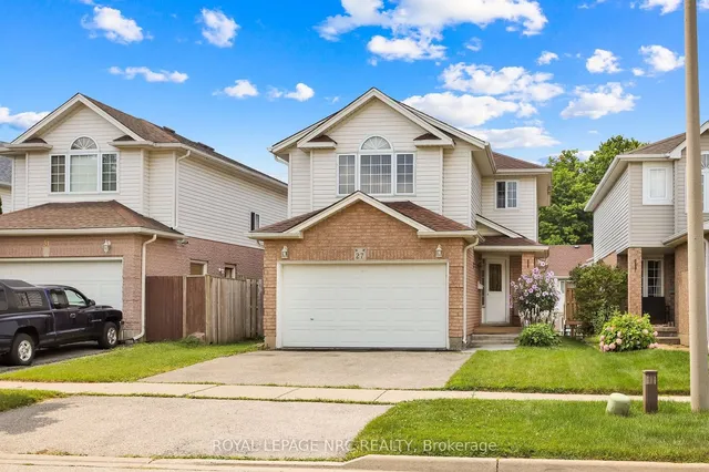27 Hollyridge Cres