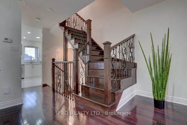 Additional image 8 of 16 B Leaside Park Dr Unit 47