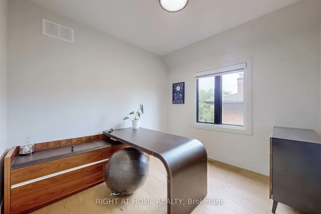 Additional image 22 of 152 Sheldon Ave