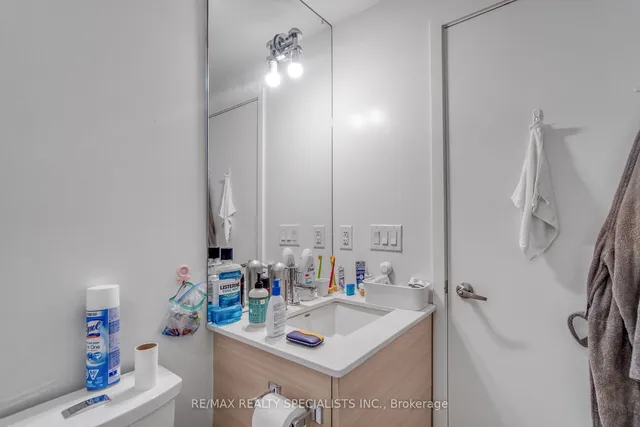 Additional image 25 of 210 Simcoe St Unit 605