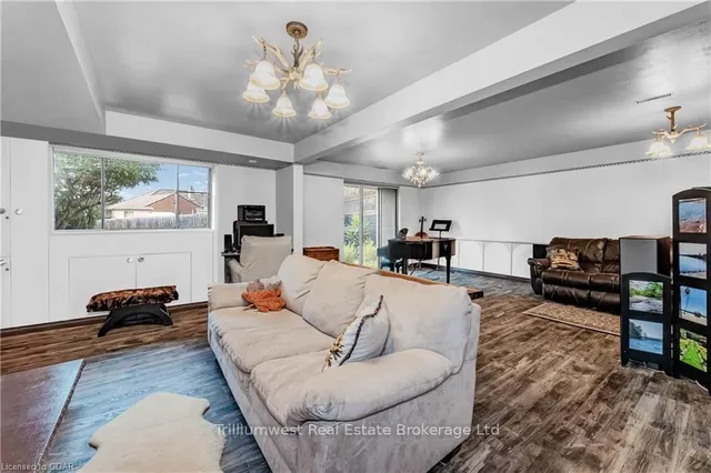 Additional image 19 of 122 MARTINGLEN Cres