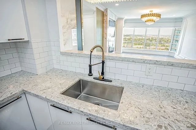 Additional image 19 of 8 Lee Centre Dr Unit Ph208