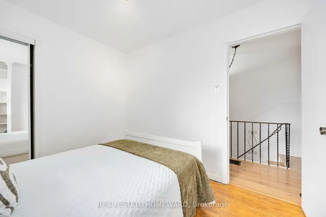 Additional image 16 of 61 Avis Cres