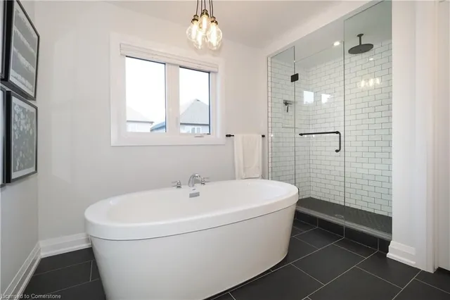 Additional image 32 of 258 Sedgewood St