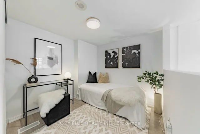 Additional image 16 of 6 Pirandello St Unit TH15