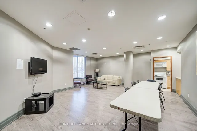 Additional image 6 of 2772 Keele St Unit 204