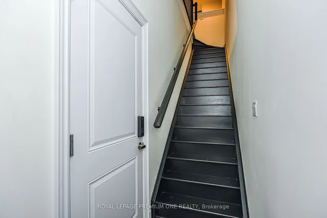 Additional image 38 of 71 Elder Ave Unit 64