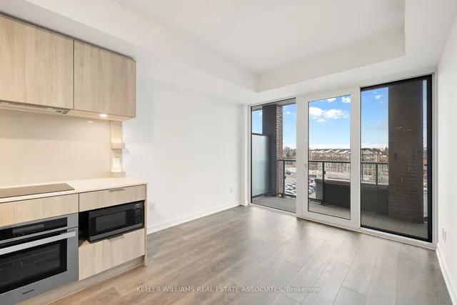 Additional image 18 of 28 Ann St Unit 307