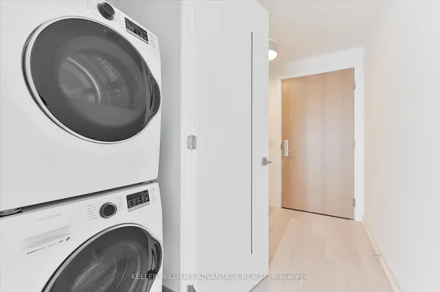 Additional image 8 of 357 King St Unit 1802