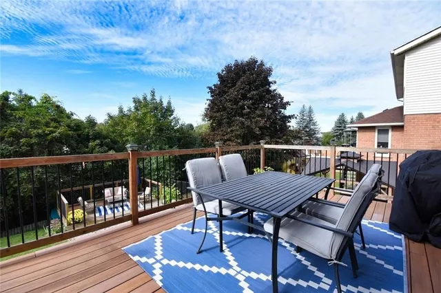 Additional image 43 of 244 MICHENER Cres