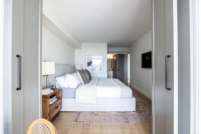 Additional image 19 of 22 Southport St Unit 737