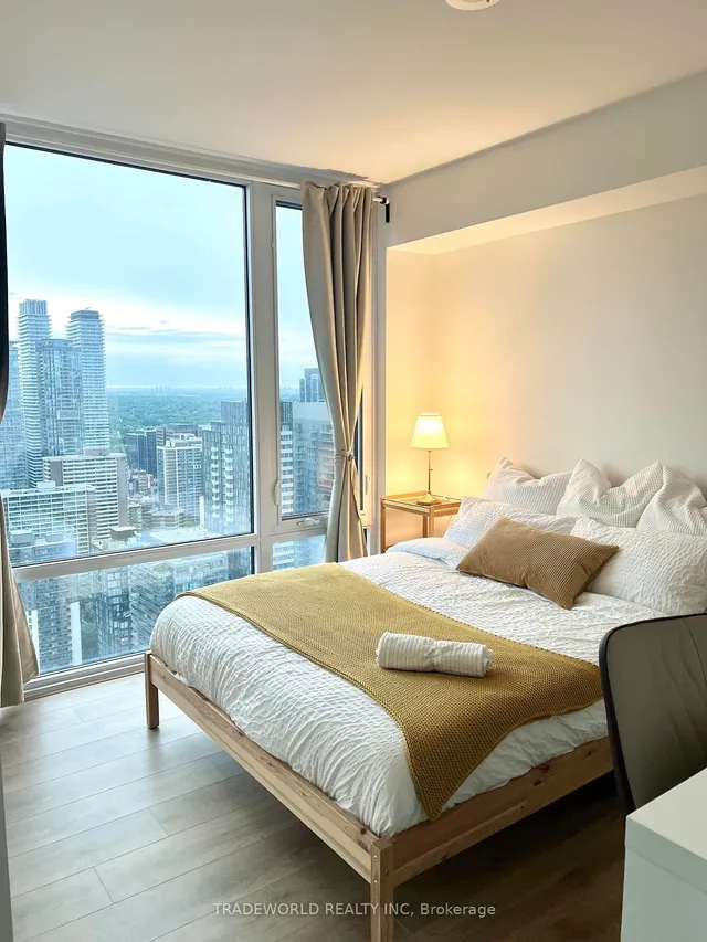 Additional image 7 of 501 Yonge St Unit 4002