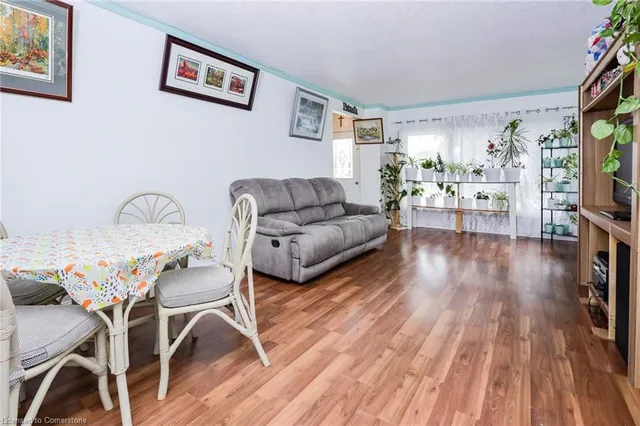 Additional image 10 of 9 Bloomingdale Rd