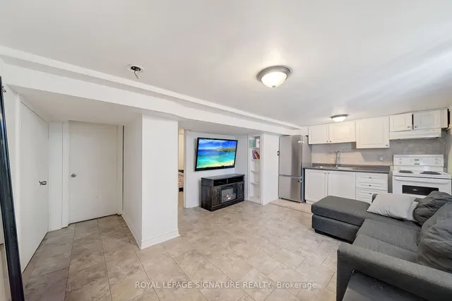 Additional image 22 of 5 Elward Blvd