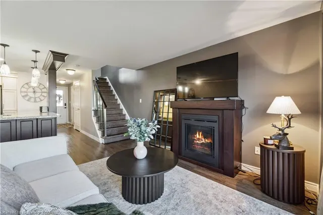 Additional image 22 of 27 Red Clover Cres