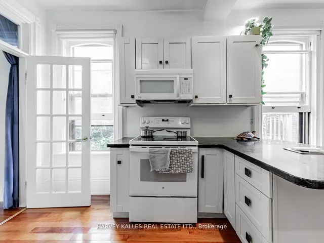 Additional image 27 of 50 Rose Ave