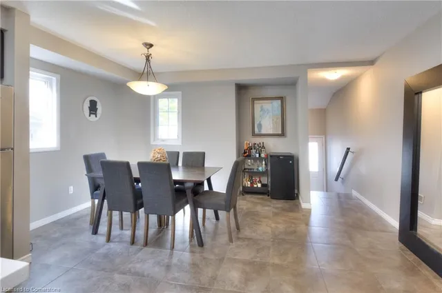 Additional image 7 of 931 Glasgow St Unit 2C