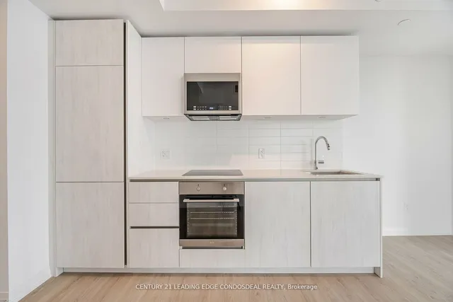 Additional image 15 of 8 Widmer St Unit 4905