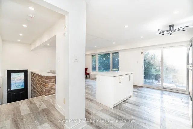 Additional image 14 of 219 Franklin St