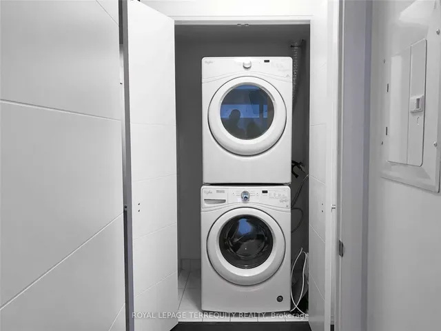 Additional image 7 of 460 Adelaide St Unit 801