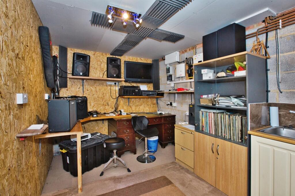 Additional image 14 of Manor Farm, West Coker, Yeovil