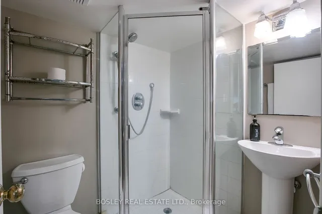 Additional image 35 of 60 Fairlawn Ave