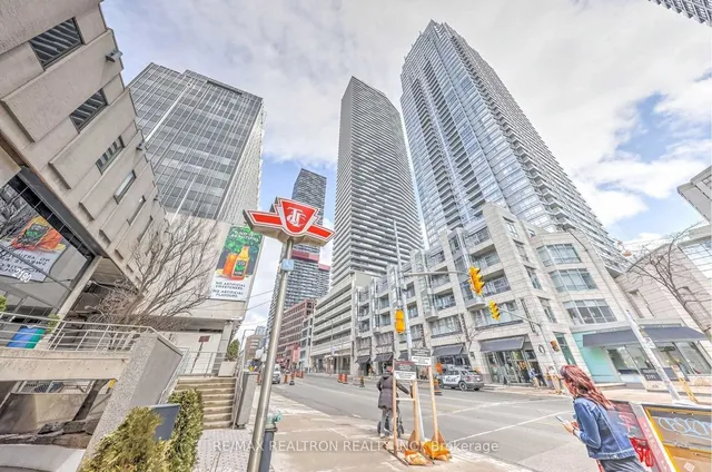 Additional image 15 of 2221 Yonge St Unit 4205