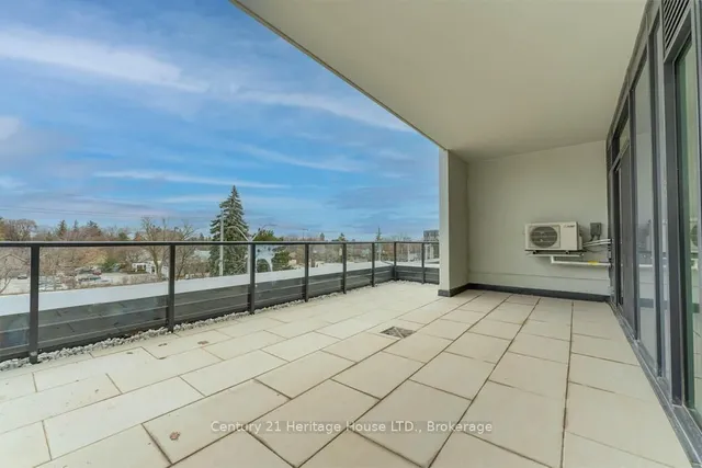 Additional image 11 of 741 King St Unit 301