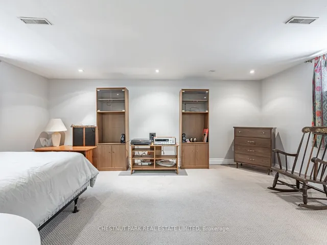 Additional image 25 of 207 Pellatt Ave