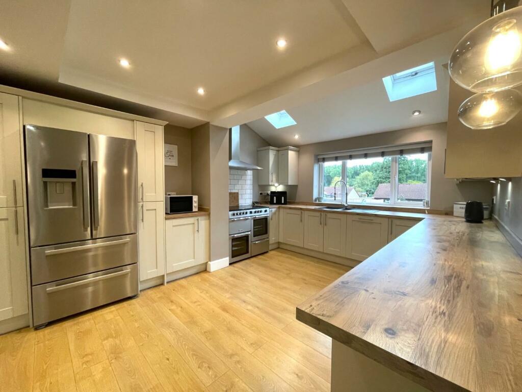 Additional image 18 of Grange Avenue, Street