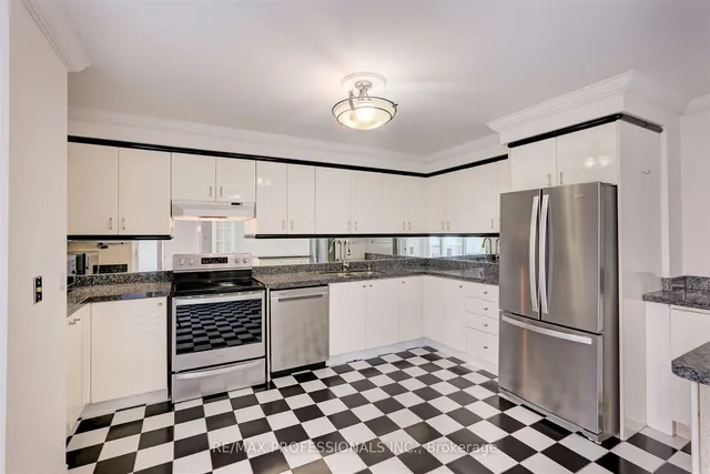 Additional image 19 of 2287 Lake Shore Blvd Unit 205