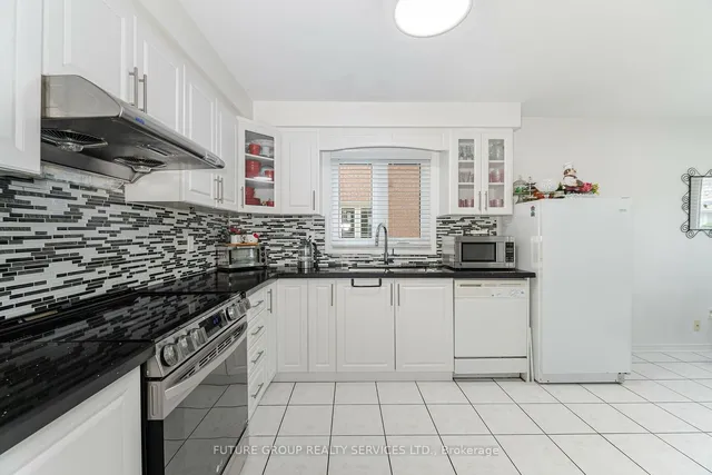 Additional image 9 of 82 DOLPHIN SONG Cres