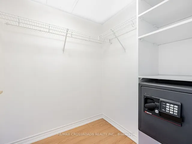 Additional image 3 of 2020 Mcnicoll Ave Unit 1011